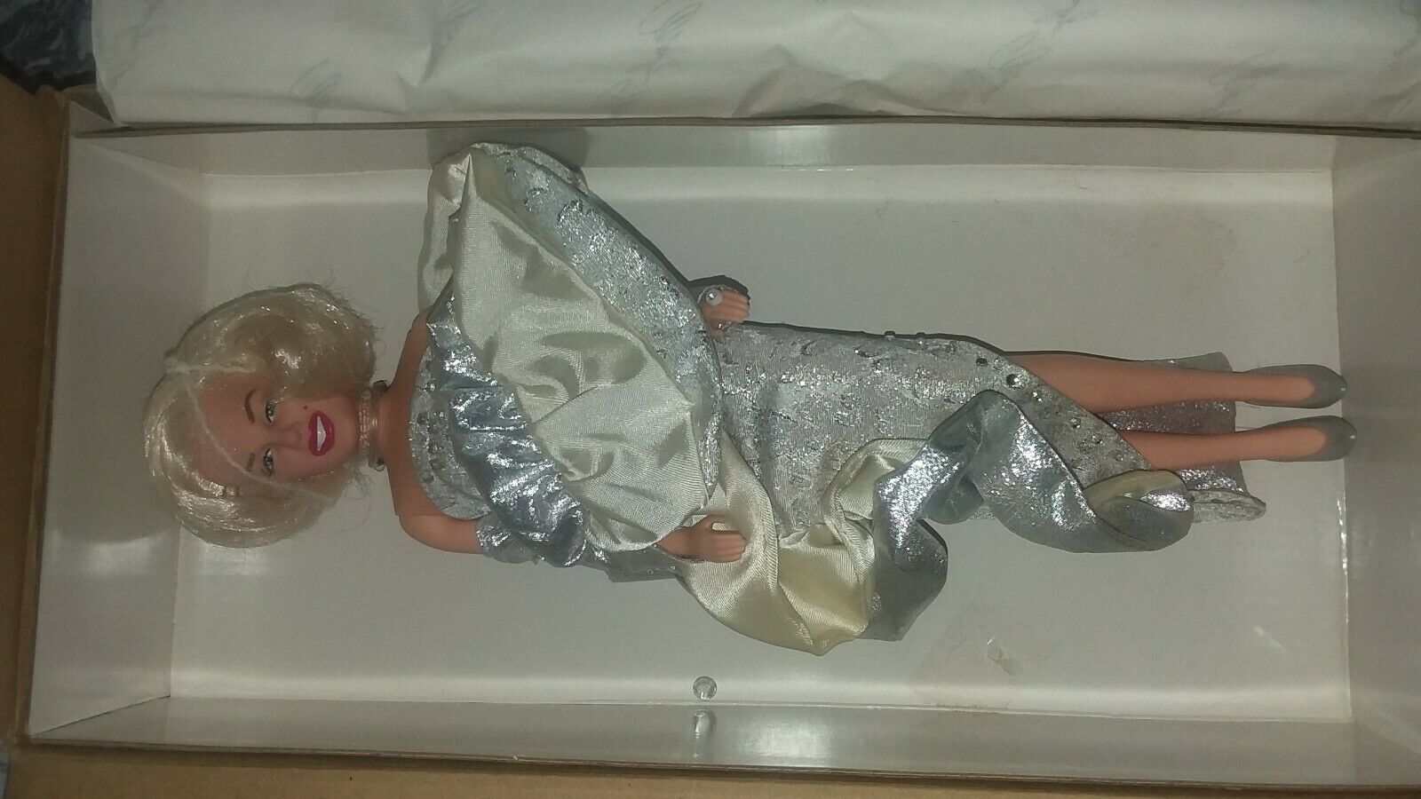 1993 Marilyn Monroe Doll Nrfb Smoke Free, Pet Free Storage